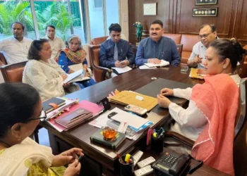 स्वास्थ्य मंत्री ने चंडीगढ़ में अधिकारियों के साथ समीक्षा की