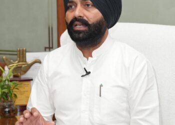 लालजीत सिंह भुल्लर ने 12 नव-नियुक्त जेल कर्मचारियों को नियुक्ति पत्र सौंपे