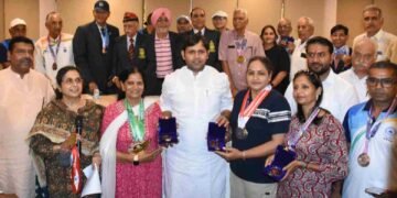 विजय गाहल्याण को खेल उपलब्धि के लिए खेल मंत्री ने किया सम्मानित