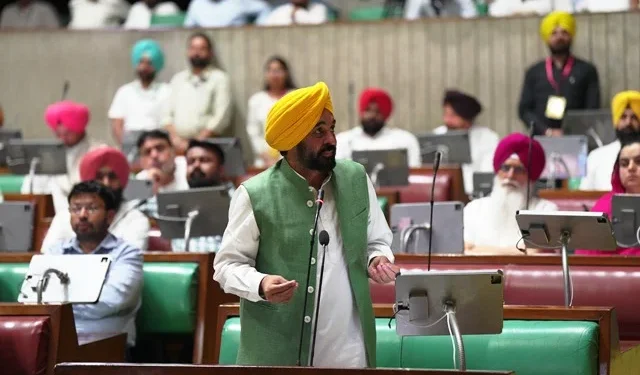 धार्मिक ग्रंथों की सुरक्षा से जुड़ा विधेयक अब कमेटी के पास