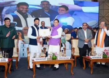 नागर विमानन सम्मेलन-2025 में सीएम धामी ने की प्रतिभागियों से मुलाकात