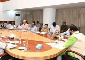 प्रदेश में प्रवेश करने वाली सभी सड़कें दुरुस्त होंगी - CM