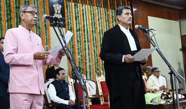 हरियाणा राजभवन में आयोजित हुआ राज्यपाल पद की शपथ समारोह