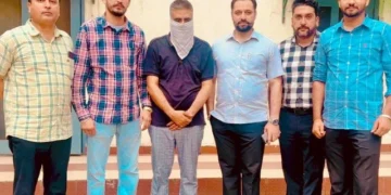 11,000 रुपये की रिश्वत लेते हुए अधिकारी को किया गिरफ्तार