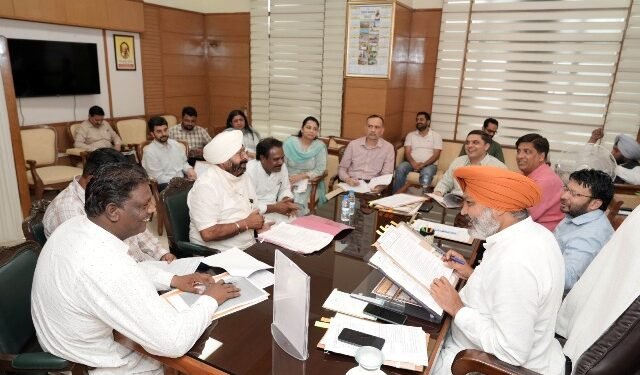 स्थानीय निकाय विभाग को मुलाजिमों की मांगें जल्द हल करने के निर्देश