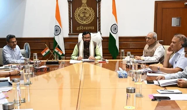 हरियाणा सरकार का फैसला कॉन्ट्रैक्ट में गड़बड़ी करने वाले अधिकारियों पर शिकंजा