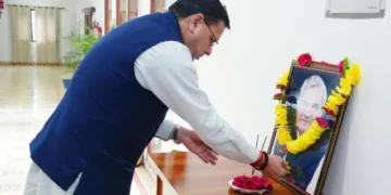 पुष्कर धामी ने पूर्व PM वाजपेयी को किया नमन