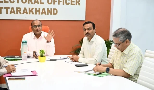 मुख्य निर्वाचन अधिकारी ने चुनावी व्यवस्था पर चर्चा की