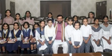 मुख्यमंत्री सैनी ने दी बच्चों को राखी के उपहार