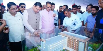सहस्रधारा रोड पर बनेगा ग्राम्य विकास भवन, CM ने किया पौधारोपण