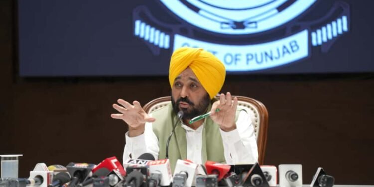 भगवंत सिंह मान द्वारा तरन तारन और बरनाला जिलों से रजिस्ट्रेशन शुरू करने की घोषणा