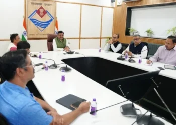 आधारभूत परियोजनाओं के त्वरित क्रियान्वयन पर मुख्य सचिव का निर्देश