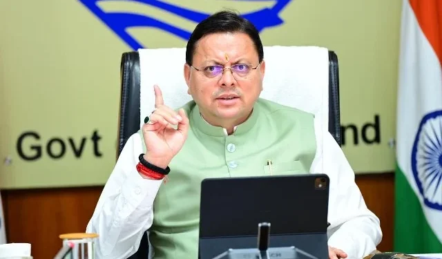 उच्च स्तरीय बैठक में धामी ने अधिकारियों को दिए आवश्यक दिशा-निर्देश