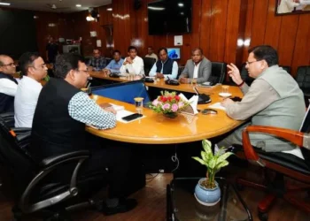 केंद्रीय टीम ने मुख्यमंत्री को दी नुकसान के प्रारंभिक आंकड़ों की जानकारी