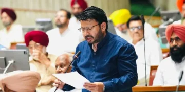 डॉ. रवजोत सिंह ने सदन में बिल पेश किया