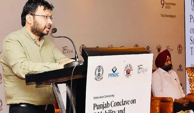 पांच शहरों में आधुनिक चार्जिंग इन्फ्रास्ट्रक्चर होगा स्थापित