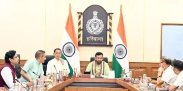 प्रशासनिक सचिव स्वयं करें निगरानी: सीएम सैनी