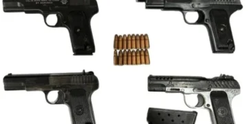 डीजीपी गौरव यादव ने बताया—तस्करी नेटवर्क से चार पिस्तौल और कारतूस जब्त