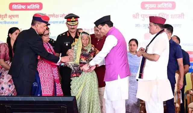 मुख्यमंत्री धामी ने कहा—शहीदों की वीरगाथाएं सदा रहेंगी अमर