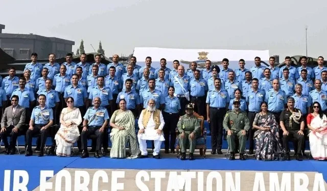 राफेल में उड़ान भरकर राष्ट्रपति मुर्मू ने रचा नया कीर्तिमान