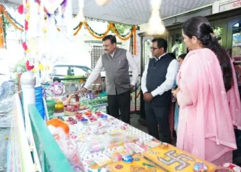 सचिवालय परिसर में महिलाओं और बच्चों के उत्पादों की प्रदर्शनी का शुभारंभ