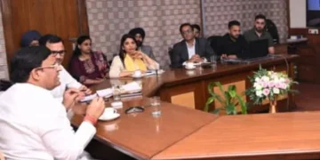 सचिवालय में हुई बैठक में मॉडर्न तहसील परियोजना पर बनी रणनीति