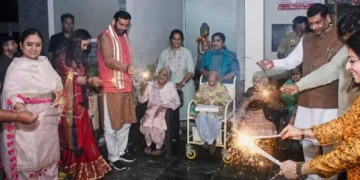 सीएम नायब सिंह सैनी ने वृद्धाश्रम में बुजुर्गों को दी शुभकामनाएं