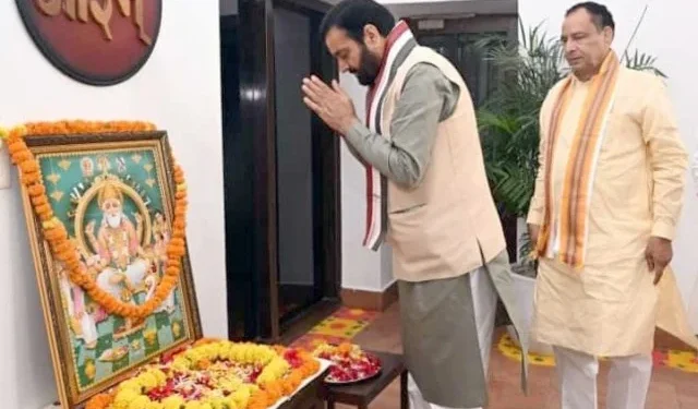 हरियाणा के मुख्यमंत्री ने विश्वकर्मा जयंती पर दी श्रद्धांजलि