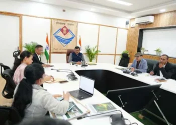 नदी तटीय क्षेत्रों में उपचारात्मक कार्य शीघ्र शुरू करने पर मुख्य सचिव का निर्देश