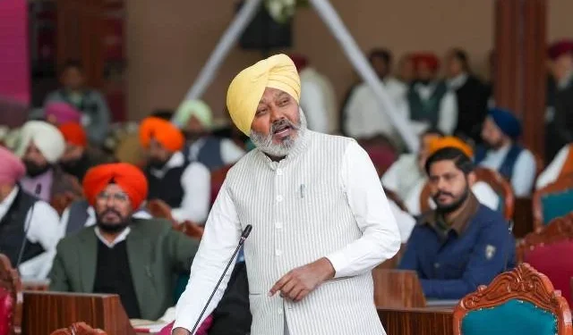 विशेष विधानसभा सत्र में वित्त मंत्री चीमा ने नवीं पातशाही को नमन किया