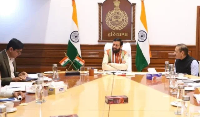 ग्रामीण विकास कार्यों की निगरानी सुधारने के लिए सरपंचों को रियल-टाइम टेंडर अपडेट