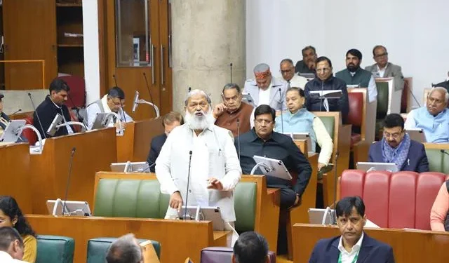 वंदे मातरम पर विधानसभा में गरमाई बहस, अनिल विज ने किया भावनात्मक संबोधन