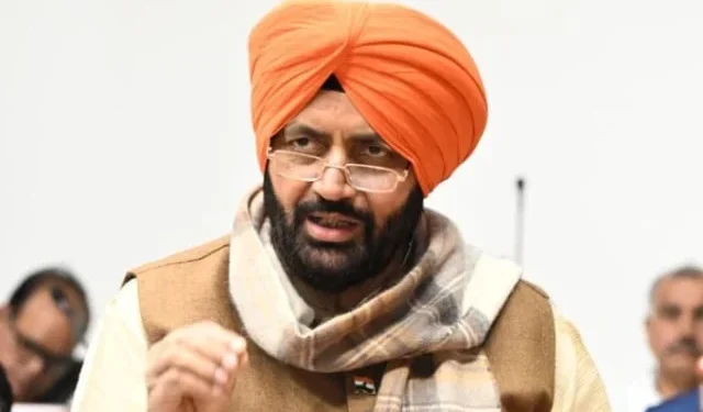 सत्रारंभ पर हरियाणा विधानसभा में शहीदों और विभूतियों को श्रद्धांजलि