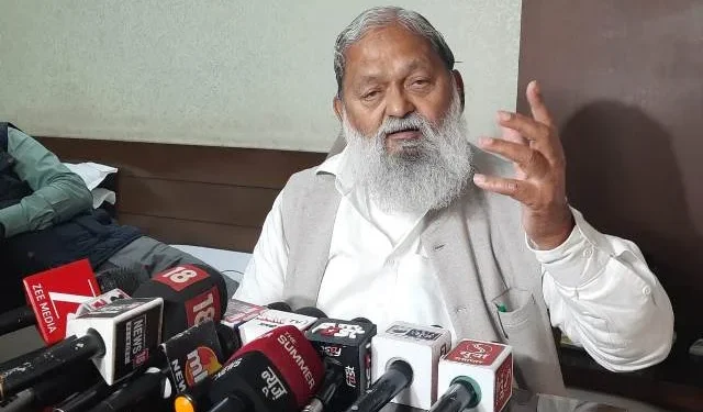 जिस पार्टी में लोकतंत्र नहीं, वह देश का प्रजातंत्र नहीं बचा सकती विज