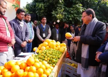 माल्टा-नींबू प्रदर्शनी का सीएम धामी ने किया अवलोकन