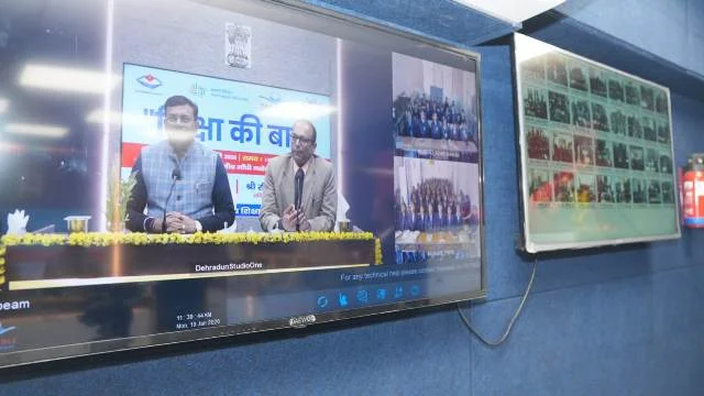 हर बच्चा खास है, अपनी प्रतिभा पहचानें मुख्य सचिव