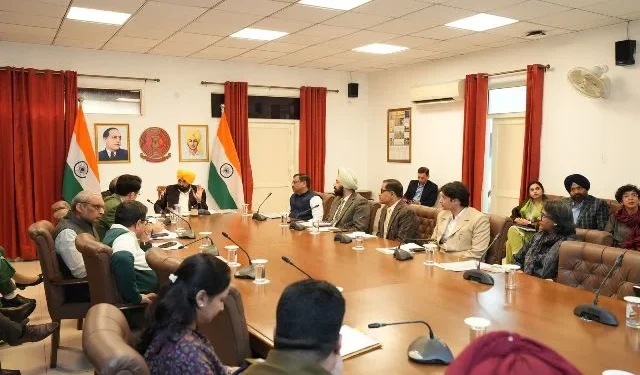 उच्च स्तरीय बैठक में तैयारियों की समीक्षा, औद्योगिक विकास पर सीएम का फोकस