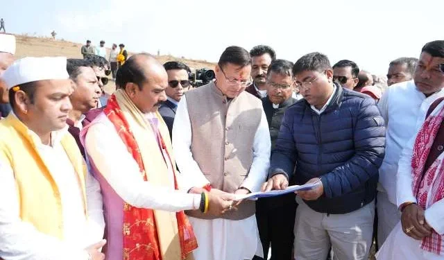 चम्पावत में बन रहे प्रथम महिला स्पोर्ट्स कॉलेज का स्थलीय निरीक्षण