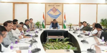 कालाबाजारी और जमाखोरी पर सख्ती, अफवाह प्रबंधन पर भी चर्चा