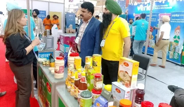 निवेश सम्मेलन में उद्योग जगत की सक्रिय भागीदारी, स्टॉलों पर बढ़ी भीड़