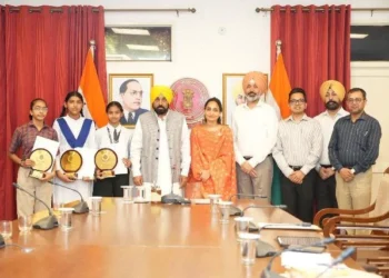 PSEB कक्षा 8 मेरिट में बेटियों का दबदबा, टॉप 20 में 19 स्थान हासिल