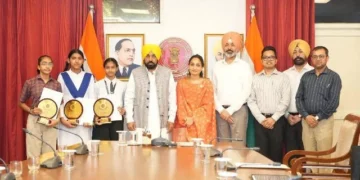 PSEB कक्षा 8 मेरिट में बेटियों का दबदबा, टॉप 20 में 19 स्थान हासिल