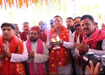 गंगोत्री धाम में सीएम धामी ने यात्रा की सफलता और समृद्धि की कामना की