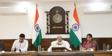 चंडीगढ़ बैठक में विज बोले—उपभोक्ताओं को मिले गुणवत्तापूर्ण बिजली सेवा