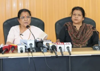 नारी शक्ति वंदन अधिनियम को लोकतंत्र का स्वर्णिम अध्याय बताया गया
