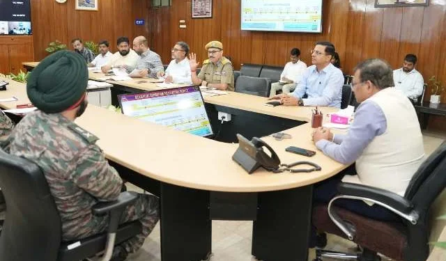 मुख्य सचिव ने अधिकारियों को समयबद्ध दुरुस्तीकरण के निर्देश दिए