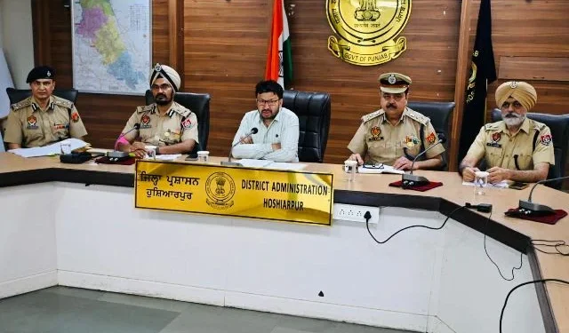 होशियारपुर बैठक में जेल प्रशासन को सख्त और पारदर्शी बनाने के निर्देश