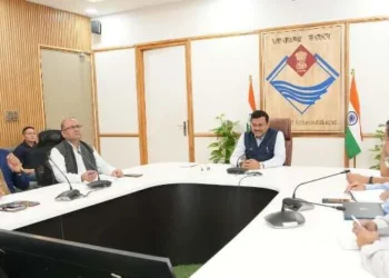 जोखिम न्यूनीकरण कार्यक्रमों की प्रगति पर मुख्य सचिव की नजर