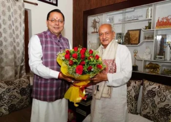 पद्म भूषण सम्मान पर मुख्यमंत्री ने पूर्व राज्यपाल कोश्यारी का किया अभिनंदन
