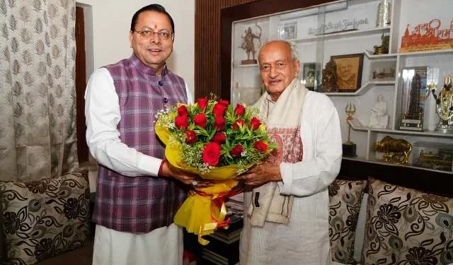 पद्म भूषण सम्मान पर मुख्यमंत्री ने पूर्व राज्यपाल कोश्यारी का किया अभिनंदन